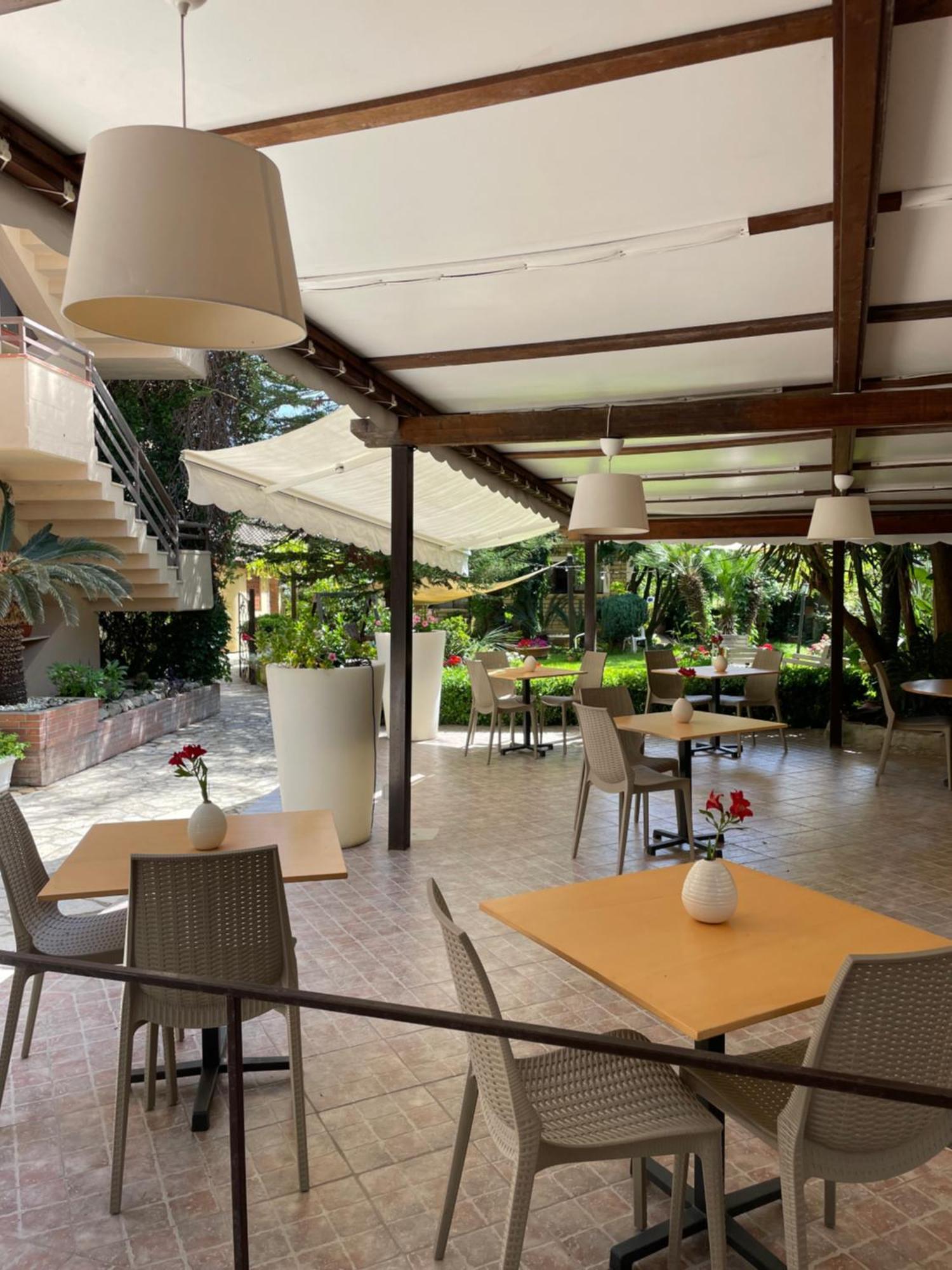 Hotel Residence Da Carmelo Palinuro Bagian luar foto